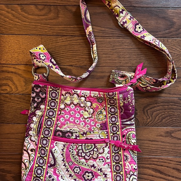 Vera Bradley Vibrant Pink Paisley Crossbody Bag - Picture 3 of 6